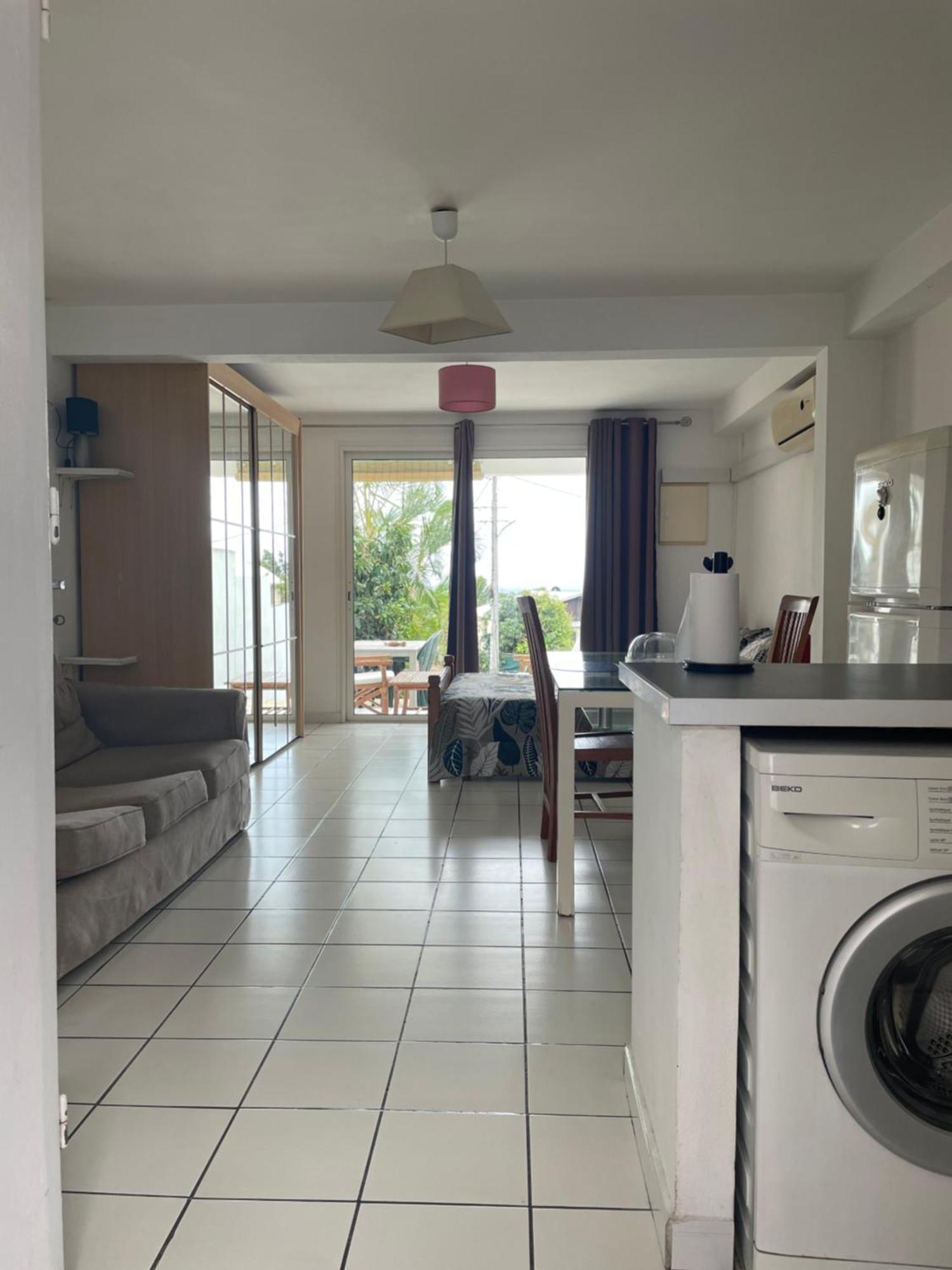 Studio 40M2 Saint Gilles Les Bains 外观 照片